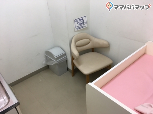 西松屋 福岡南店の授乳室 オムツ替え台情報